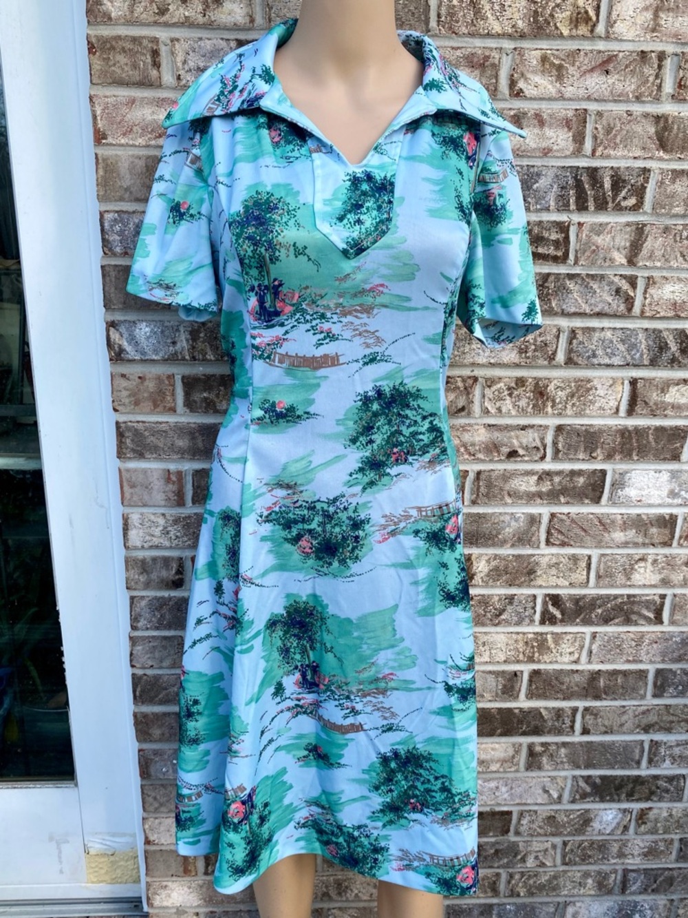 Vintage 60s/70s Handmade Mint Green Novelty Scenic Print A-Line Dress